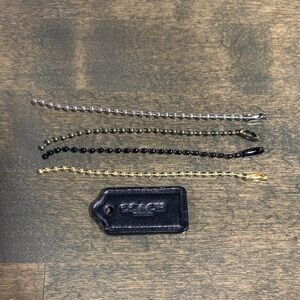 Mini Coach Black Hang Tag